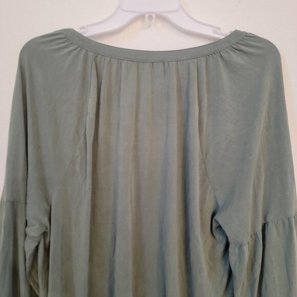 Lucky Brand Soft Green Longsleeve Notched Neck Sandwash Top XL Peasant Prairie‎ - Picture 5 of 16